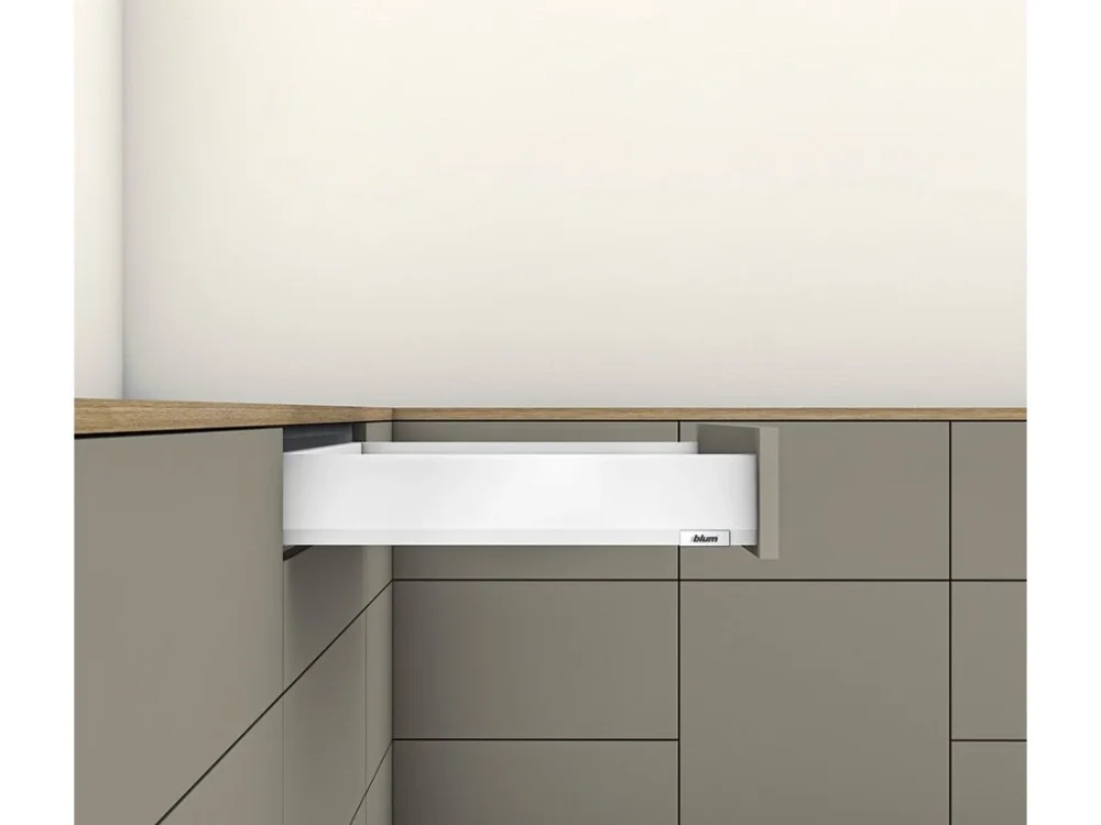 Nová Kolekce Merivobox 40kg bílá M 270mm Blumotion/TOB